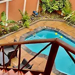 Beautiful Apartment In Century City